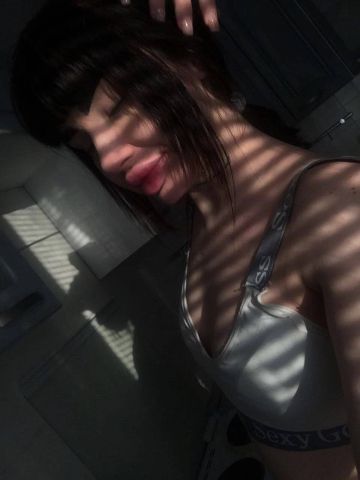 Яна Майский